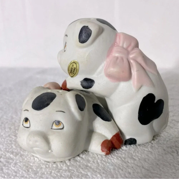 Vintage Cute Ceramic Pigs Salt & Pepper Shakers - Picture 2 of 10
